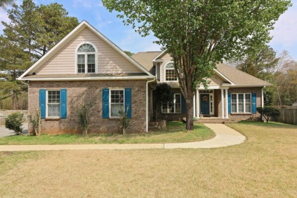 Home on Royal Woods Way
